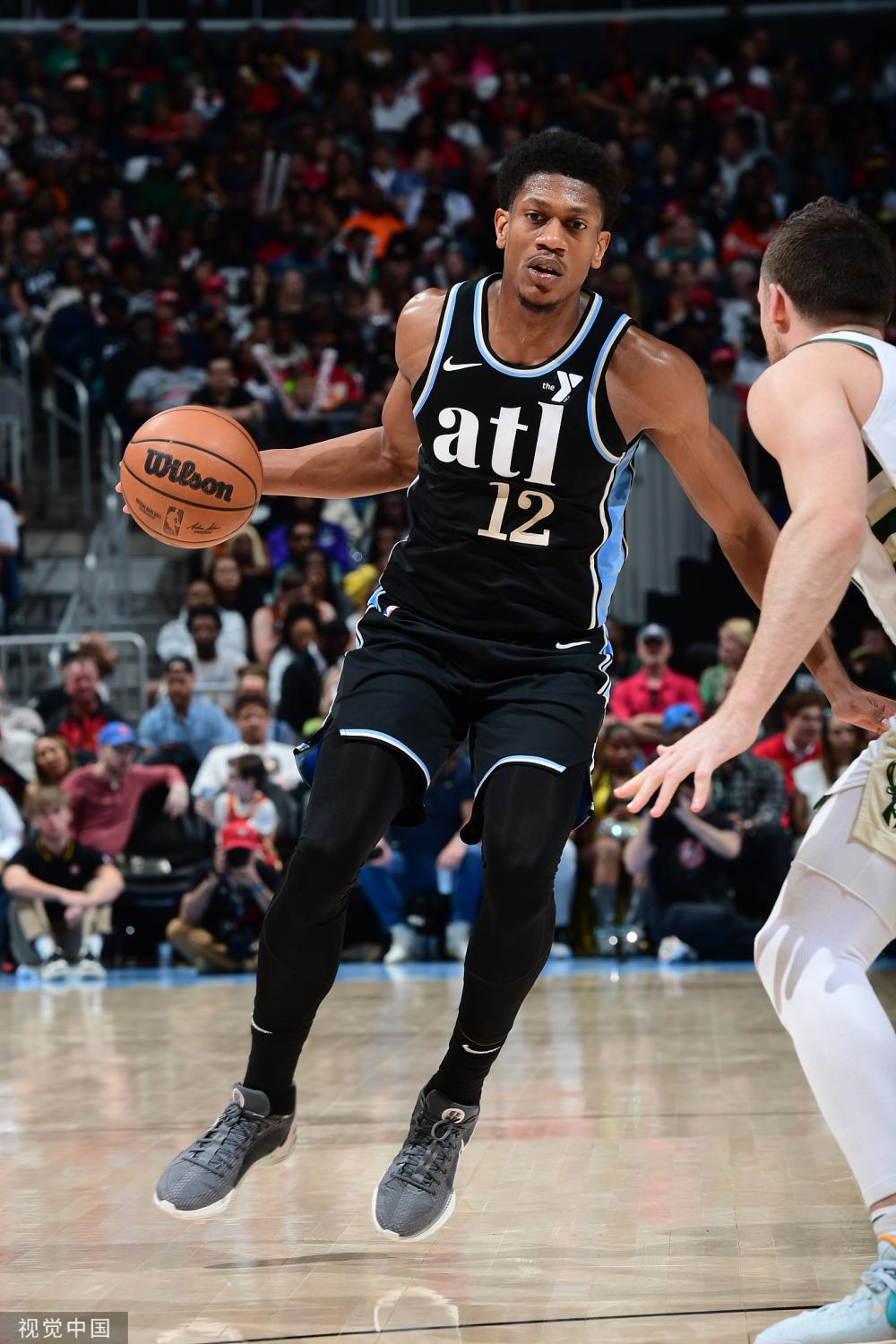 试图在国际 试图在国际