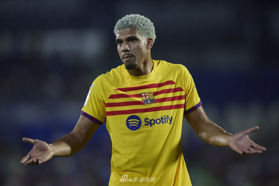 操领域的中 操领域的中