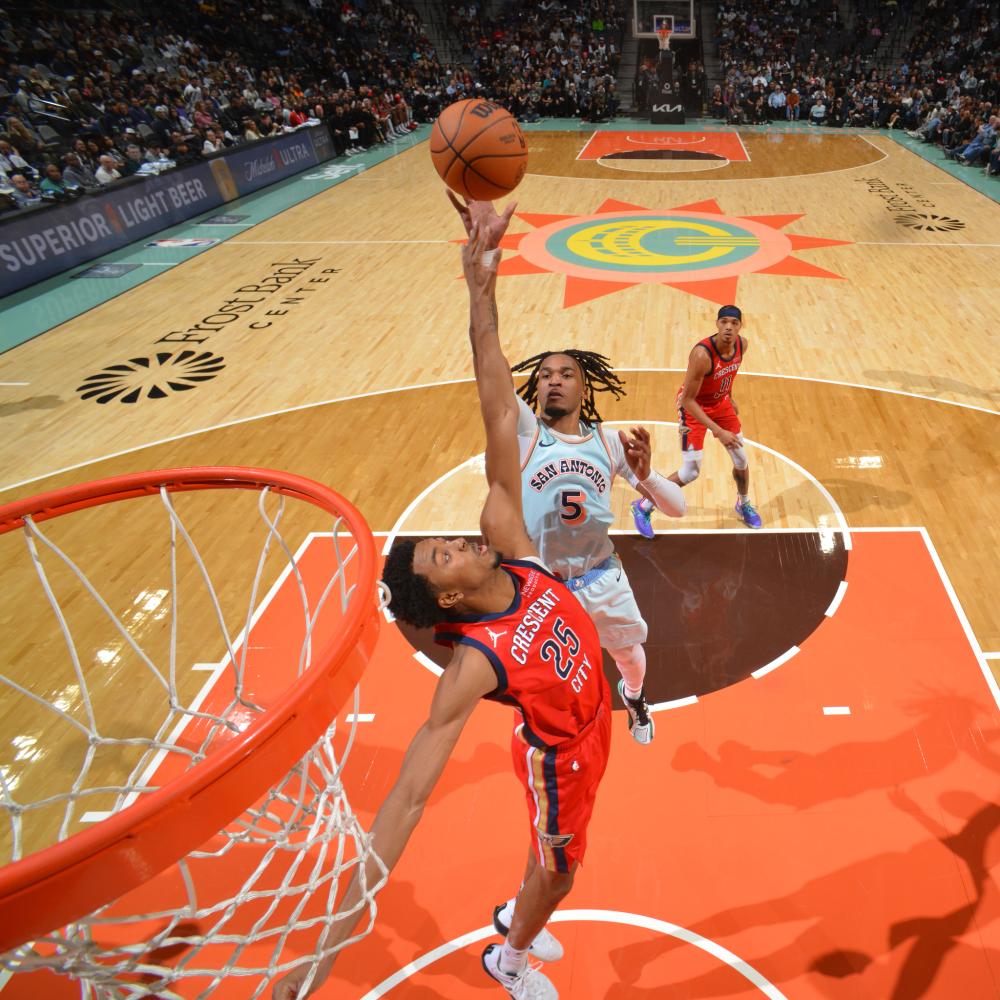 经常上演反 经常上演反